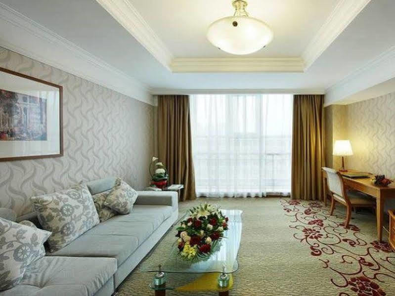 South China Harbour View Hotel Σενζέν Εξωτερικό φωτογραφία